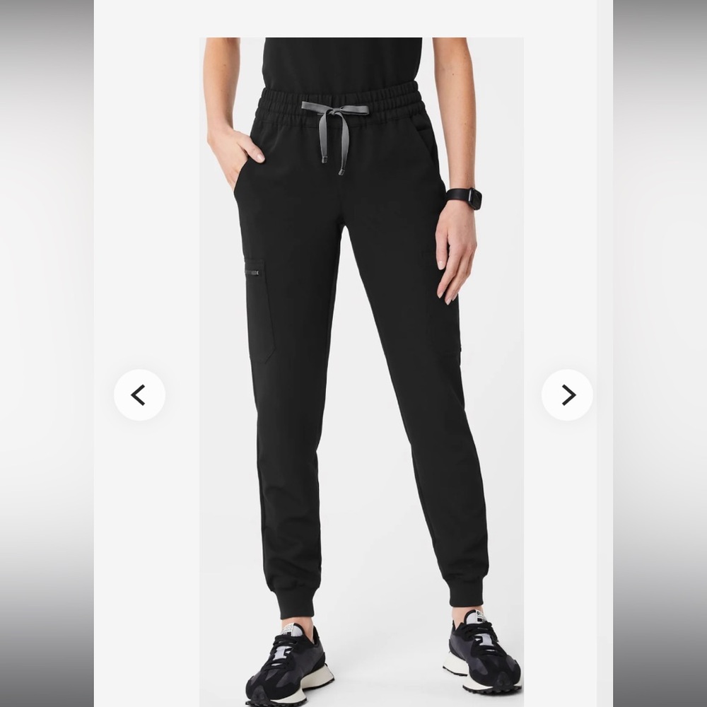 Figs Uman Relaxed Jogger scrub pants